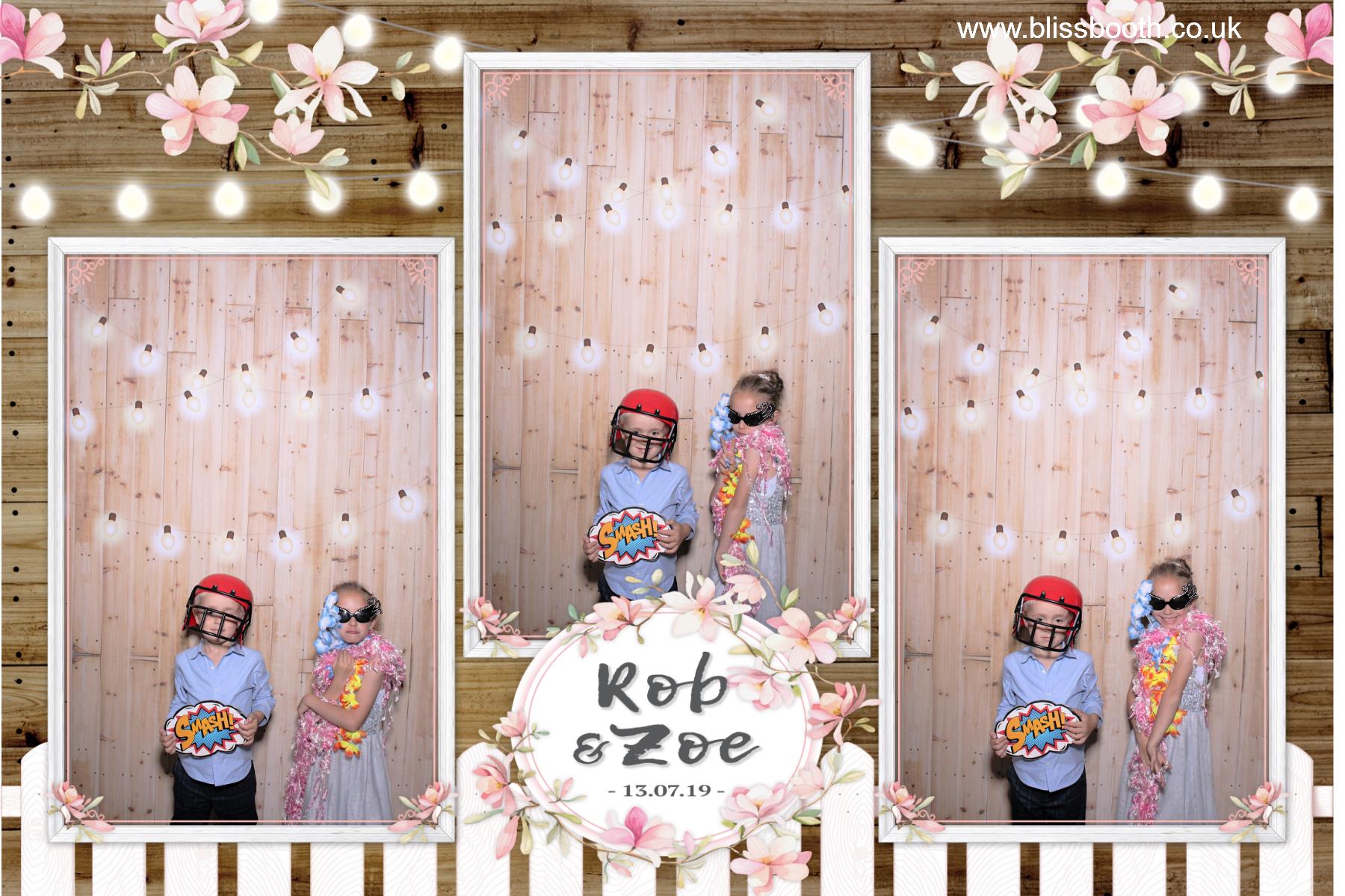 Rob and Zoe | View more photos from the event at gallery.blissbooth.co.uk/u/BlissBooth/Rob-and-Zoe